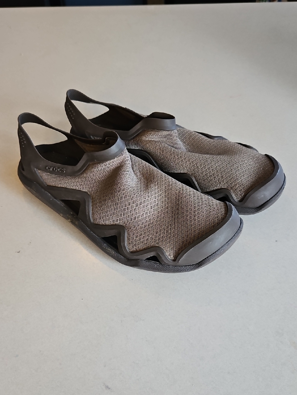 Crocs Swiftwater Mesh Deck Sandals